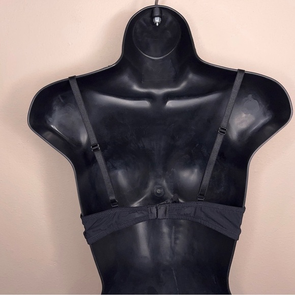 34B H&M Black Bra Wireless Lined Adjustable Straps Comfortable Seamless - Picture 6 of 8